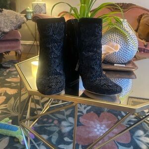 Jessica Simpson Velvet Textured Black Ankle Boots